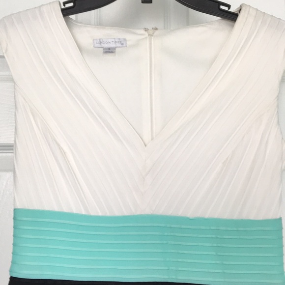 Like New Dress - Picture 2 of 3